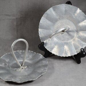 Vintage - Hammered - Aluminum Kitchenware - Dogwood Pattern - 1940s/50s - Design